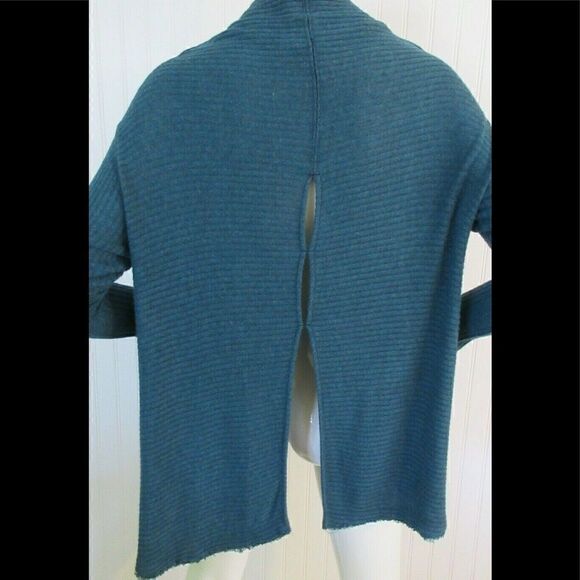 Anthropologie We the Free top open back sz Medilum - Picture 2 of 3